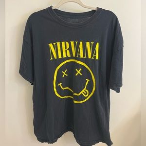 Nirvana tee